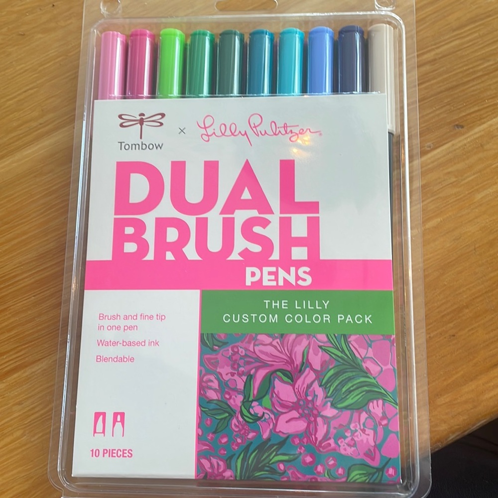 Lily Pulitzer Dual Brush Pens